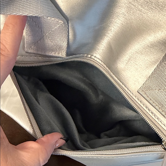 Ihkwip crossbody quilted metallic silver  Bag - Picture 7 of 16